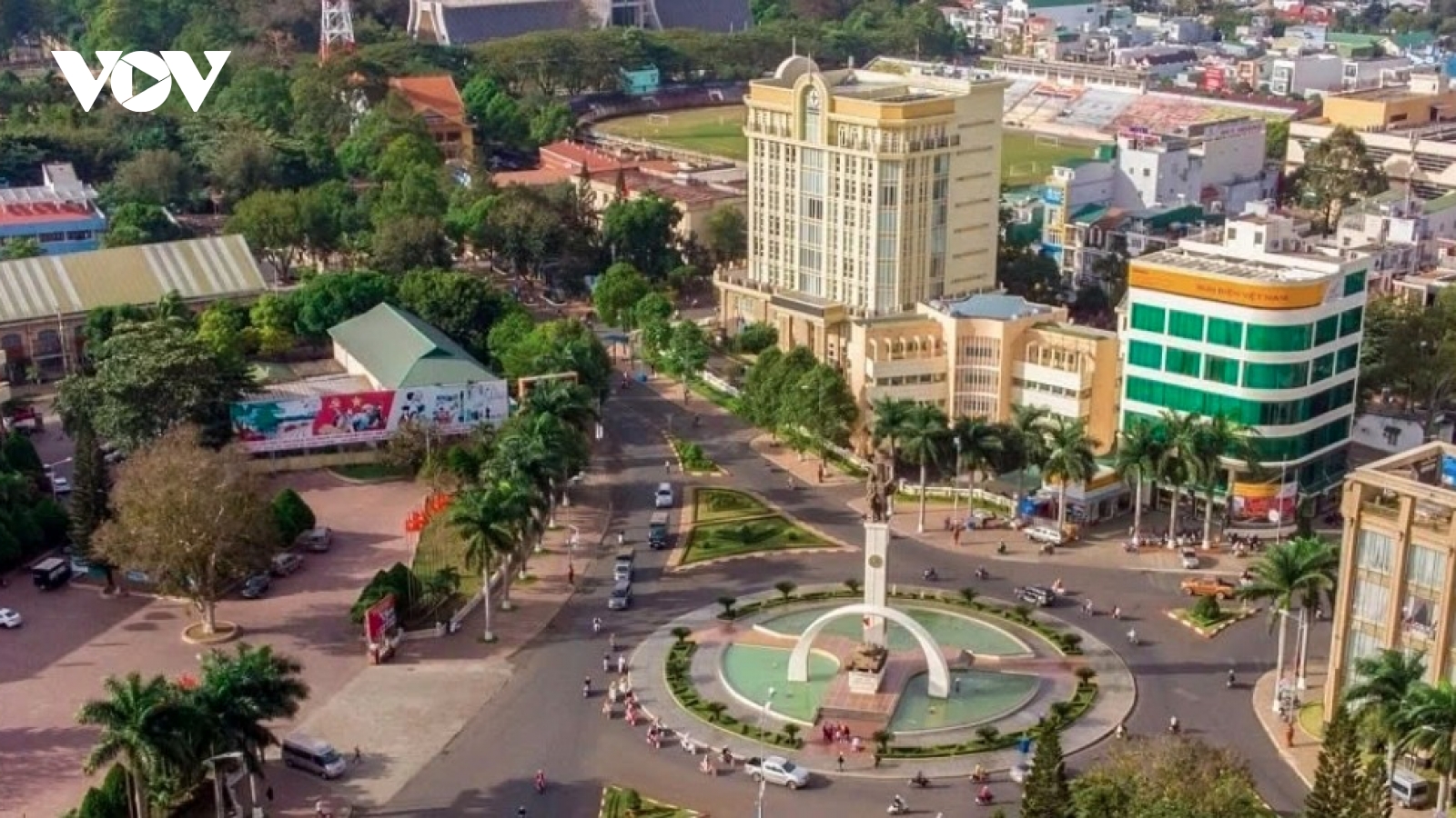Deputy PM Nguyen Hoa Binh: Local government reform to accelerate growth